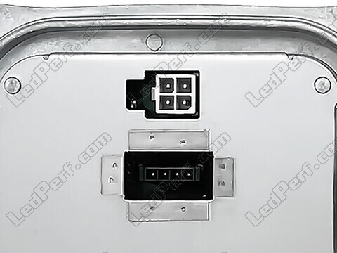 Zoom on the connector of the Xenon ballast for Audi R8