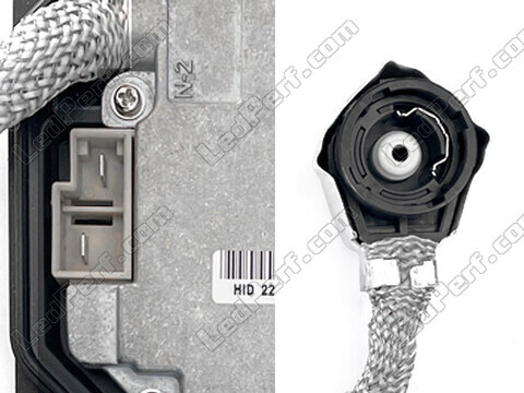 Zoom on the connector of the Xenon ballast for Lexus LX (II)