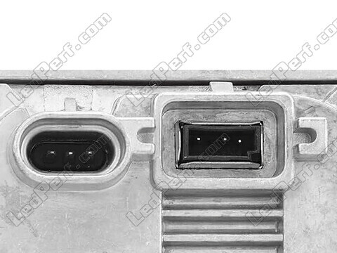 Zoom on the connector of the Xenon ballast for Lincoln Navigator (II)